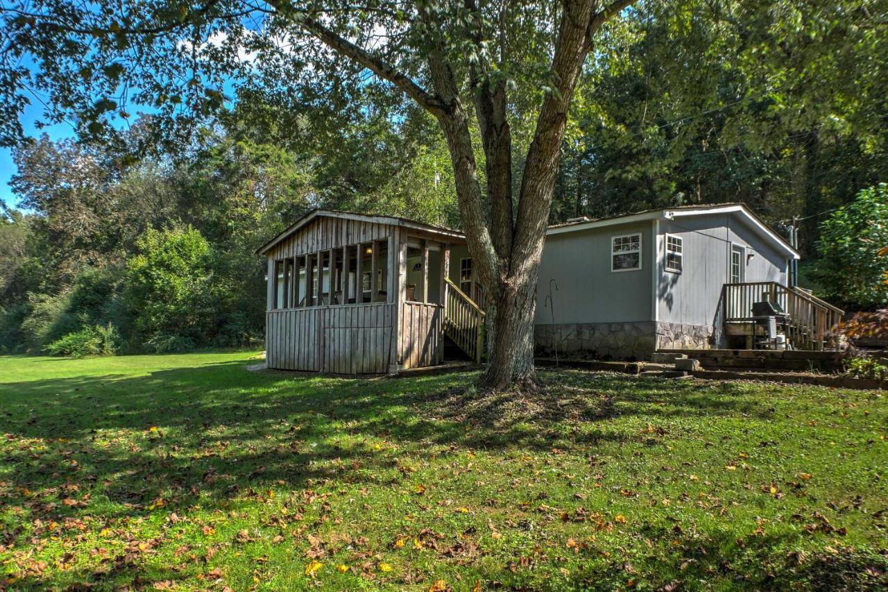 Ooltewah Cabin With Grill, Pool Table And Porch! Exterior foto